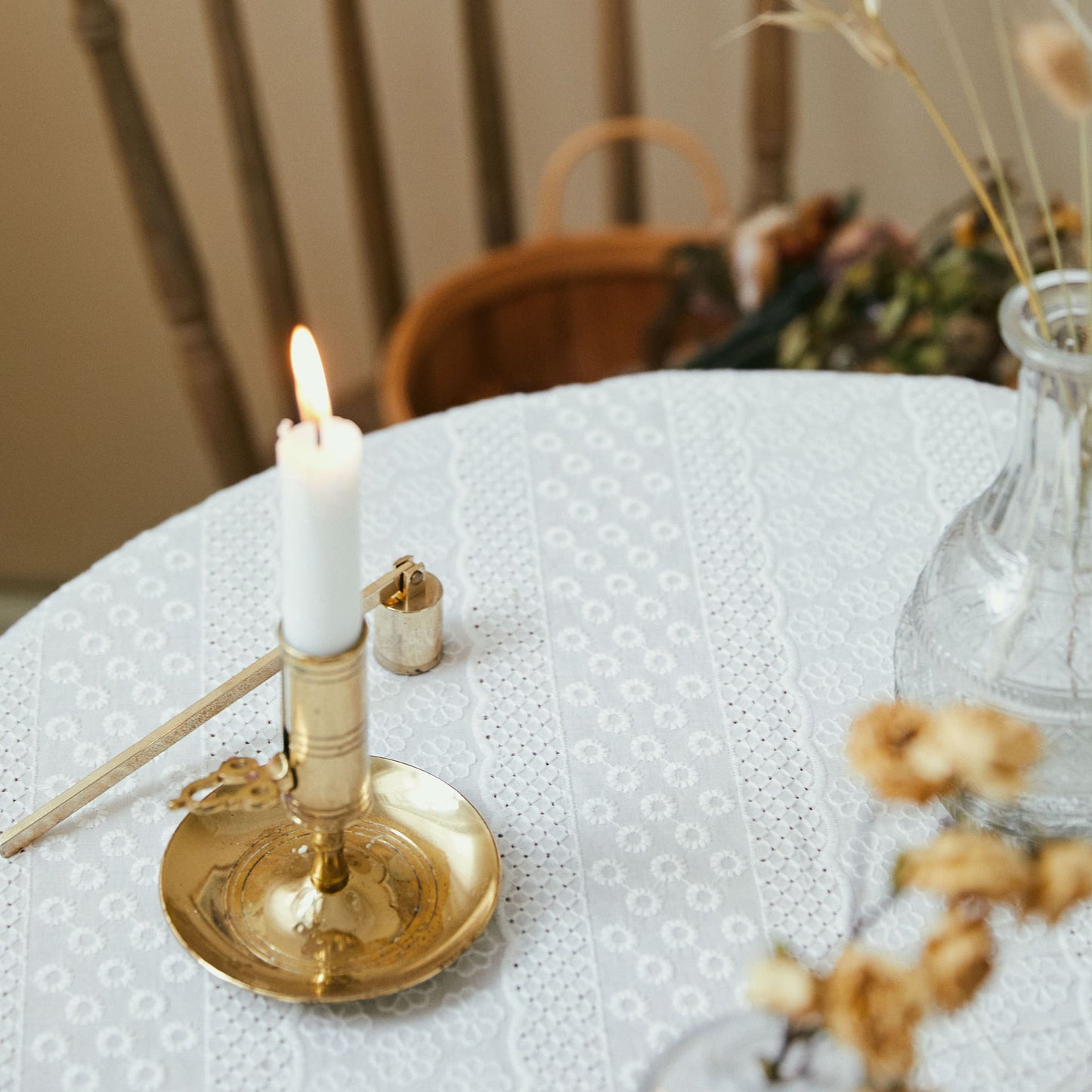 Nabis White Floral Lace Custom Tablecloth Wedding Decor