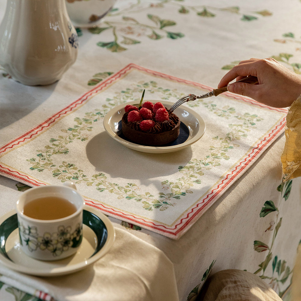 Daisy Pastoral Ginkgo Print Placemat & Napkin