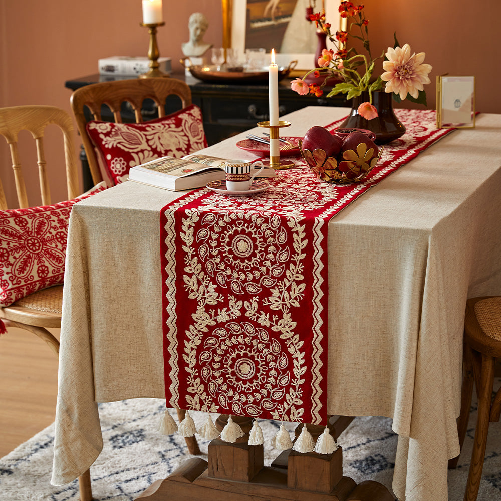 Terista Rustic Farmhouse Tassel Table Runner