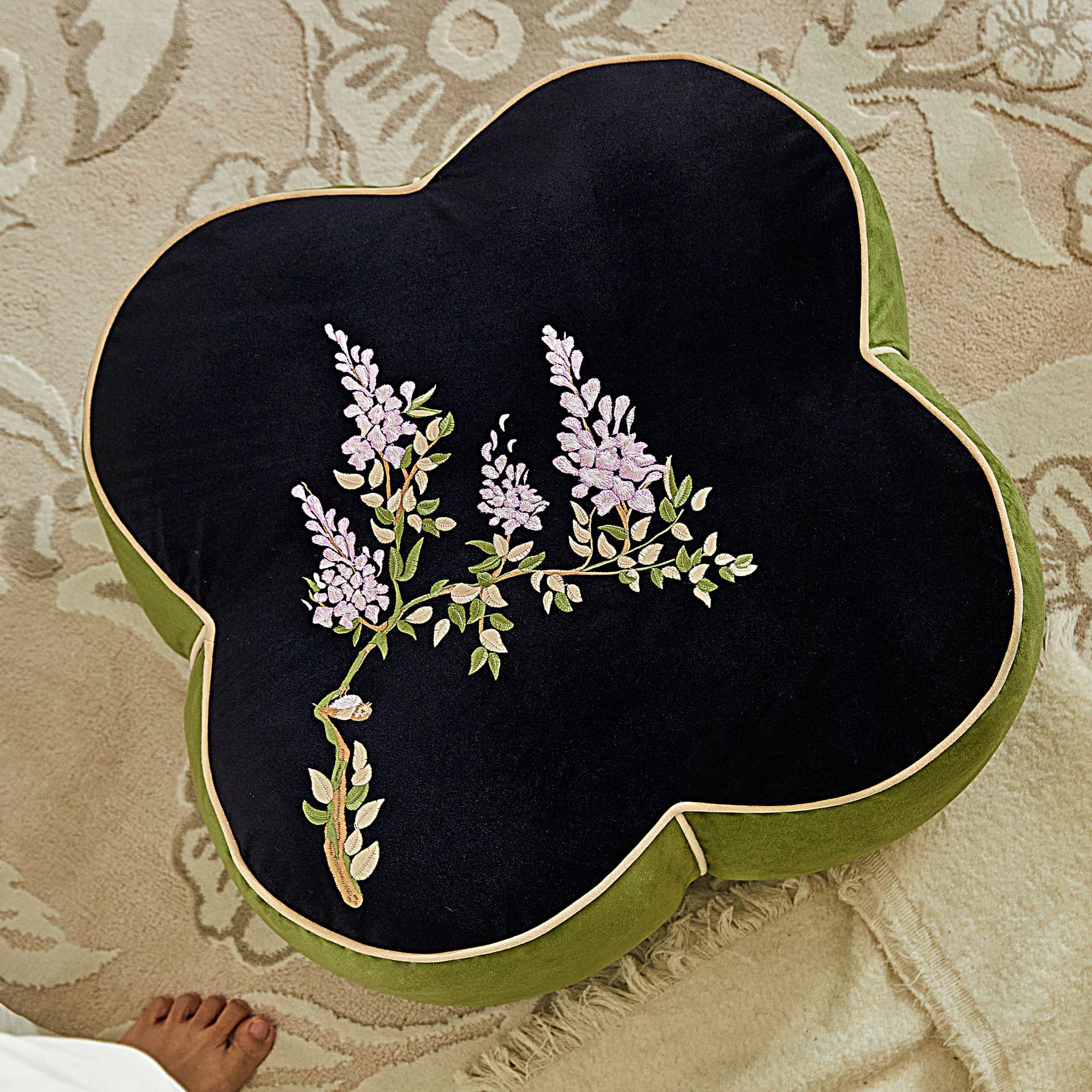 Nabis Embroidery Flower Living Room Sofa  Pouf Cover